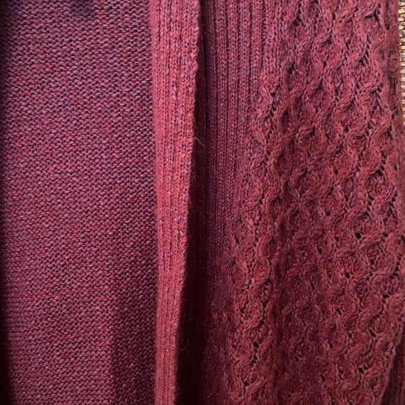 Lolë open front burgundy cardigan - Picture 3 of 4
